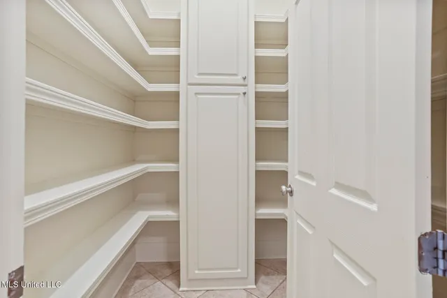 $599,900 | 812 Norwich Drive, Madison, MS 39110