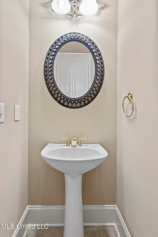 $599,900 | 812 Norwich Drive, Madison, MS 39110