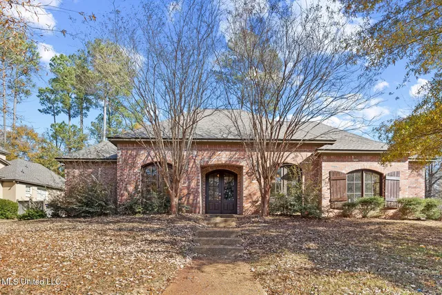 $599,900 | 812 Norwich Drive, Madison, MS 39110