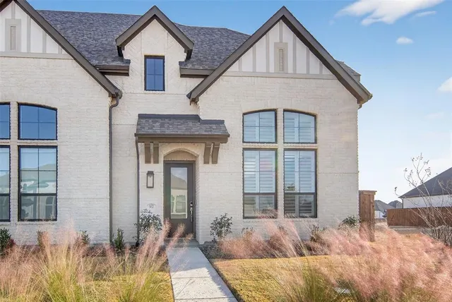 $3,450 | 14521 Walsh Avenue, Fort Worth, TX 76008