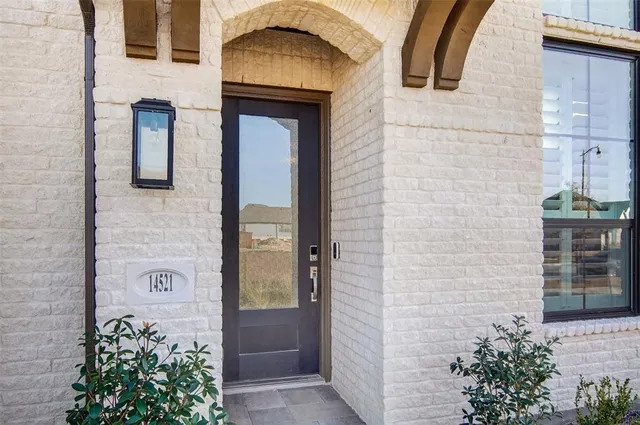 $3,450 | 14521 Walsh Avenue, Fort Worth, TX 76008