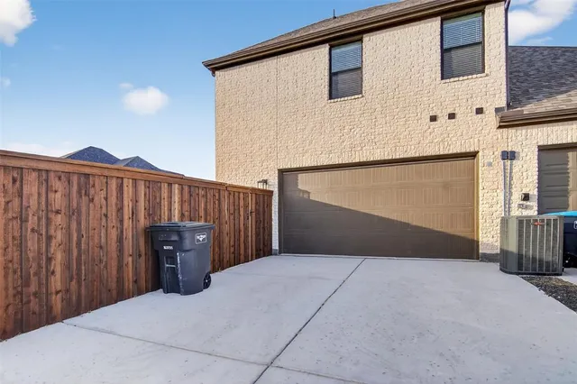 $3,450 | 14521 Walsh Avenue, Fort Worth, TX 76008