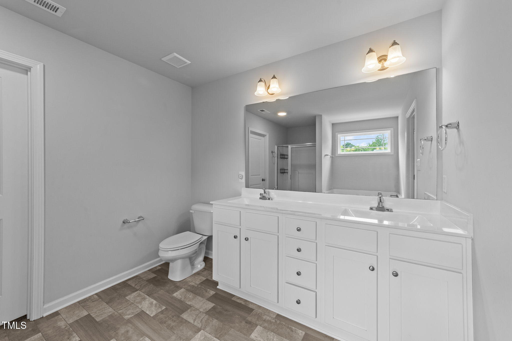 154 Winter Red Way Benson, NC 27504 - Photo 13 of 23 44-web-or-mls-VB4A5270