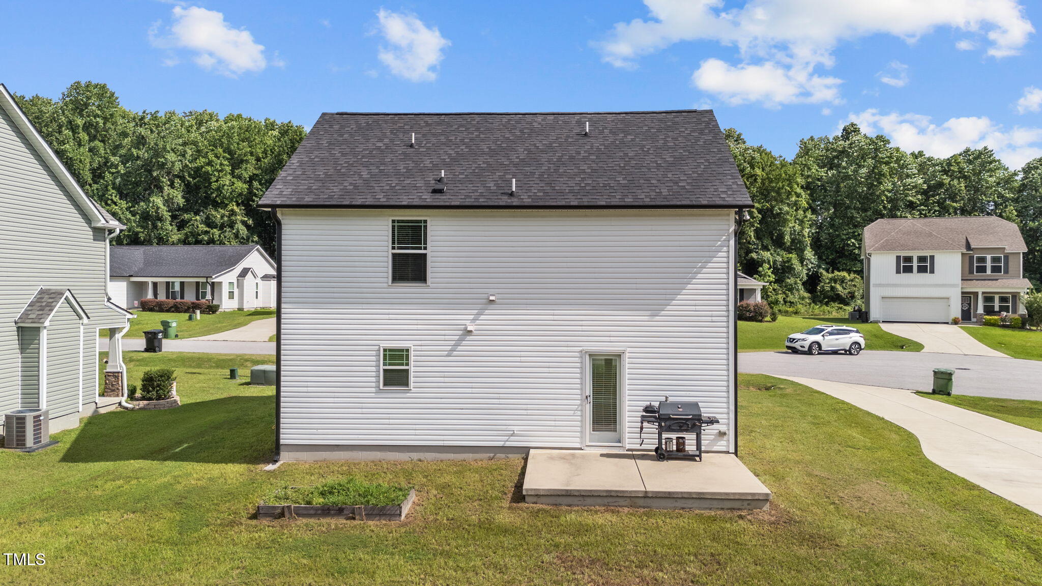 154 Winter Red Way Benson, NC 27504 - Photo 21 of 23 13-web-or-mls-DJI_20250716102231_0093_D