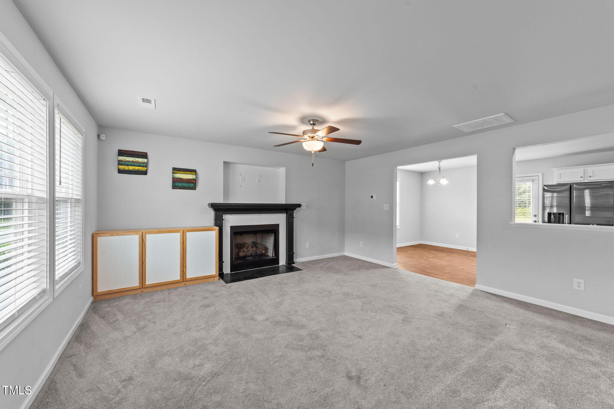 154 Winter Red Way Benson, NC 27504 - Photo 5 of 24 17-web-or-mls-VB4A5174