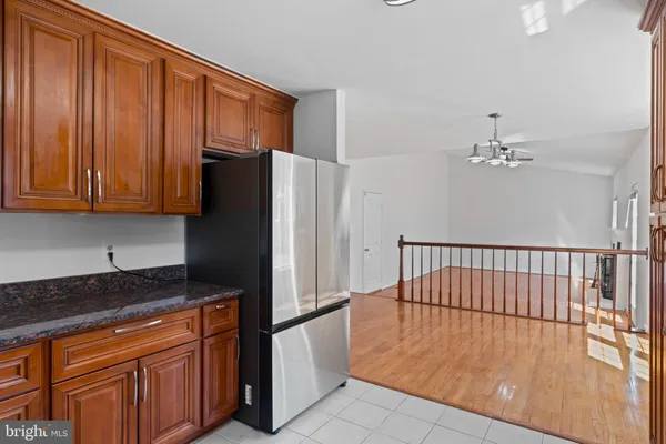 $885,000 | 9 Coachlamp Court, Silver Spring, MD 20906