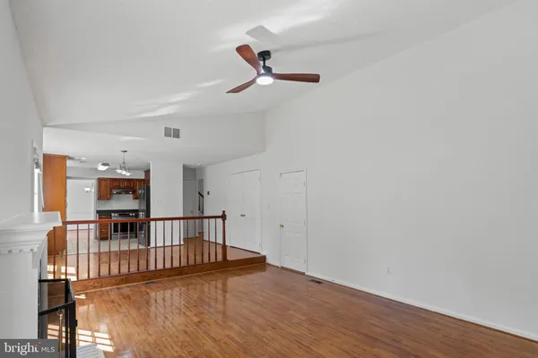 $885,000 | 9 Coachlamp Court, Silver Spring, MD 20906