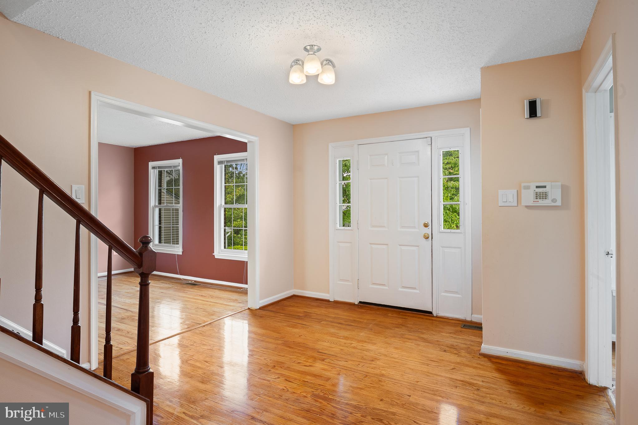 9 Coachlamp Court Silver Spring, MD 20906 - Photo 27 of 95 View of Foyer and