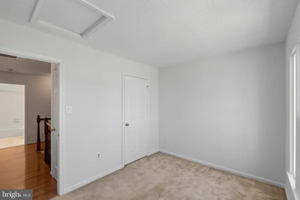 $885,000 | 9 Coachlamp Court, Silver Spring, MD 20906