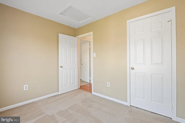 $885,000 | 9 Coachlamp Court, Silver Spring, MD 20906