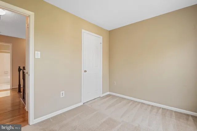 $885,000 | 9 Coachlamp Court, Silver Spring, MD 20906