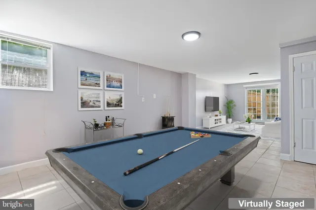 $885,000 | 9 Coachlamp Court, Silver Spring, MD 20906