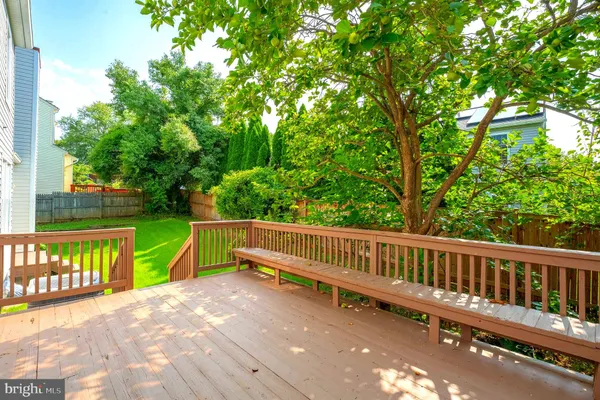 $885,000 | 9 Coachlamp Court, Silver Spring, MD 20906