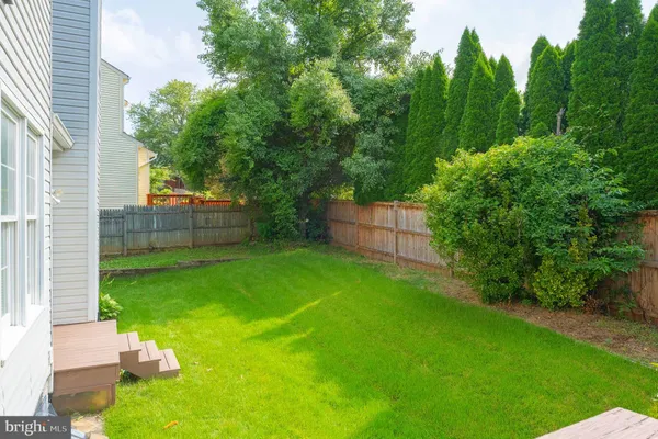 $885,000 | 9 Coachlamp Court, Silver Spring, MD 20906