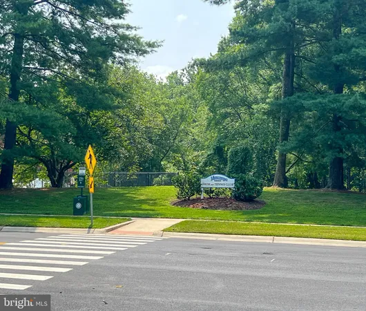 $885,000 | 9 Coachlamp Court, Silver Spring, MD 20906