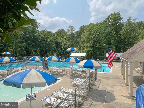 $885,000 | 9 Coachlamp Court, Silver Spring, MD 20906