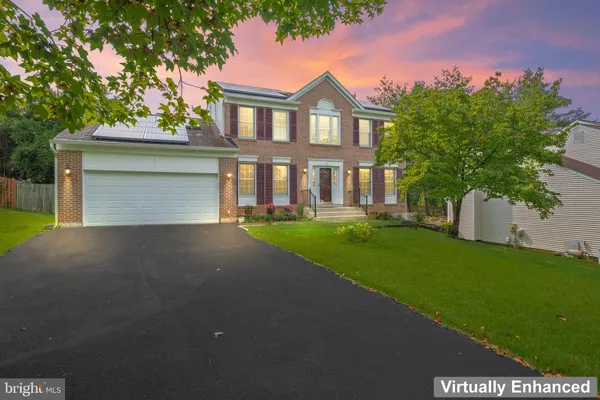 $885,000 | 9 Coachlamp Court, Silver Spring, MD 20906