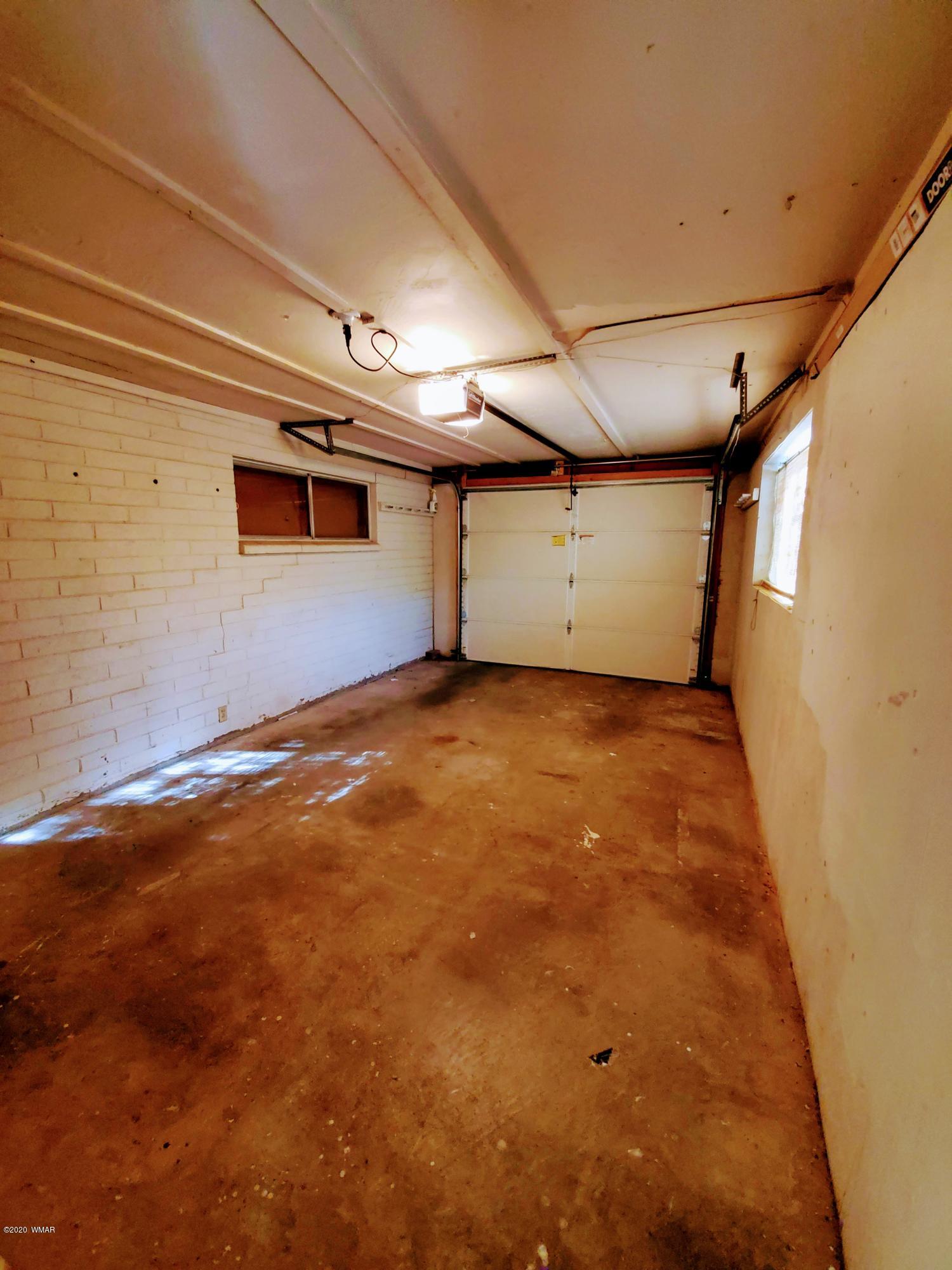 300 South 8th Street Snowflake, AZ 85937 - Photo 12 of 18 a view of garage