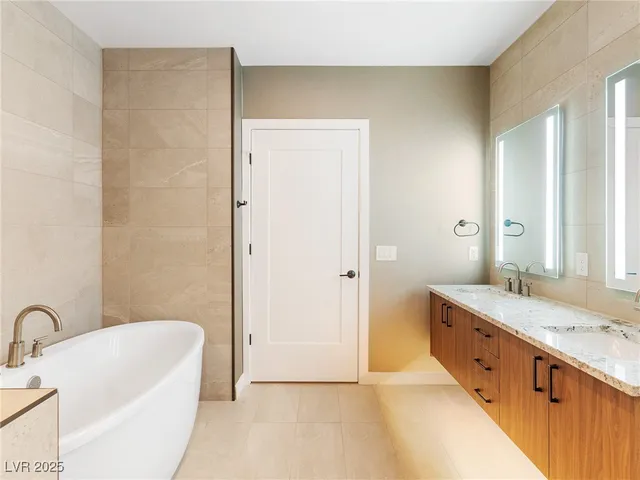 $4,350 | 2460 East Serene Avenue, Unit 617, Henderson, NV 89074