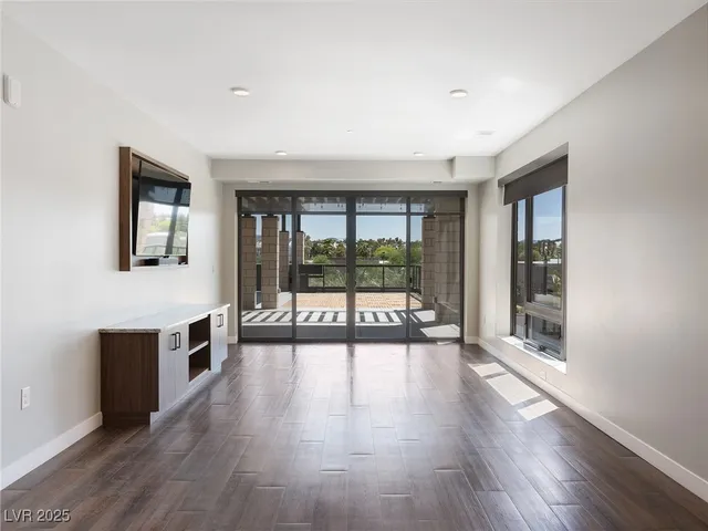 $4,350 | 2460 East Serene Avenue, Unit 617, Henderson, NV 89074