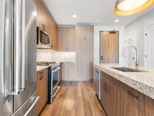 $4,350 | 2460 East Serene Avenue, Unit 617, Henderson, NV 89074