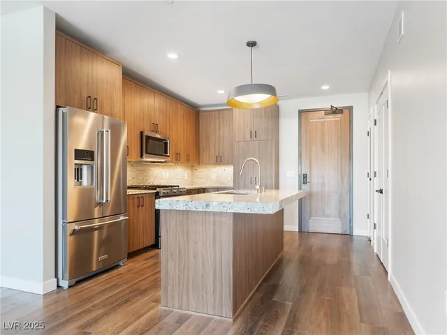 $4,350 | 2460 East Serene Avenue, Unit 617, Henderson, NV 89074