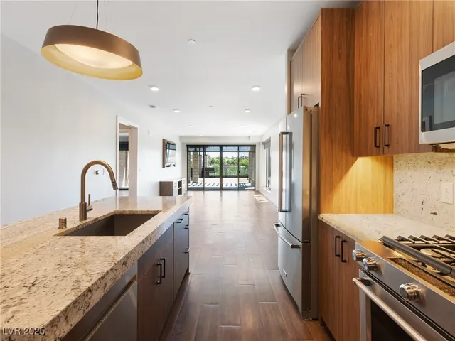 $4,350 | 2460 East Serene Avenue, Unit 617, Henderson, NV 89074