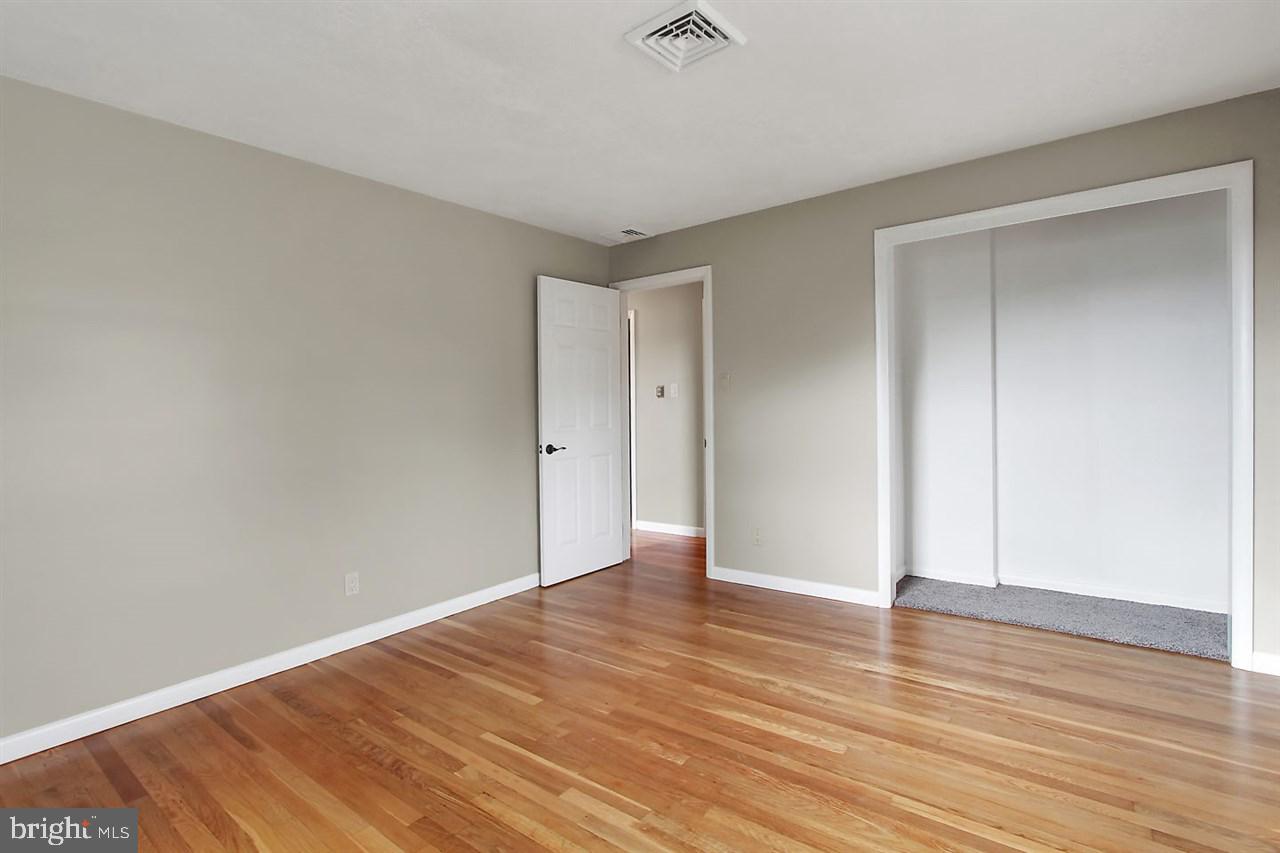 32 Merrin Road York, PA 17402 - Photo 13 of 26 Gallery Image 13
