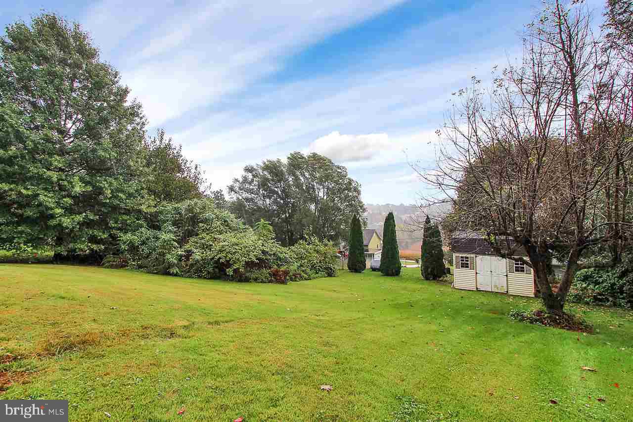 32 Merrin Road York, PA 17402 - Photo 25 of 26 Gallery Image 25