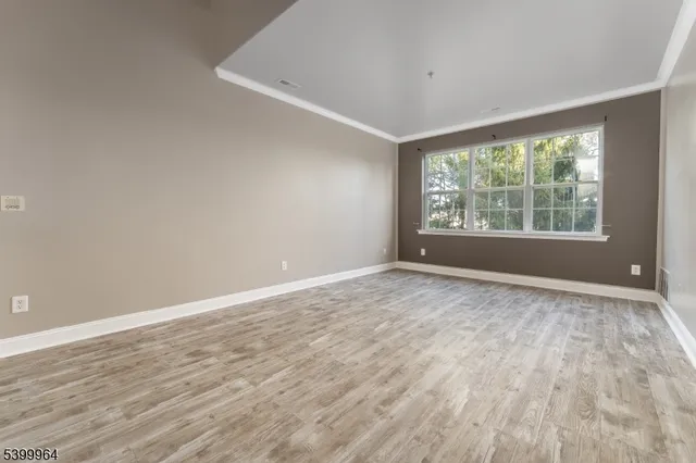 $305,000 | 66 Limerick Lane, Phillipsburg, NJ 08865