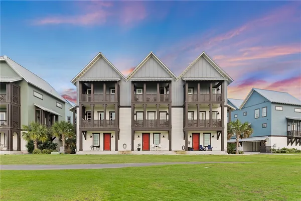 $899,000 | 174 Spanish Dagger Lane, Port Aransas, TX 78373
