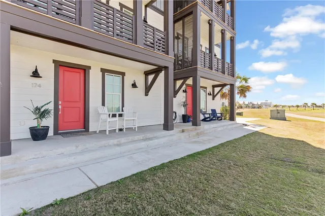 $899,000 | 174 Spanish Dagger Lane, Port Aransas, TX 78373