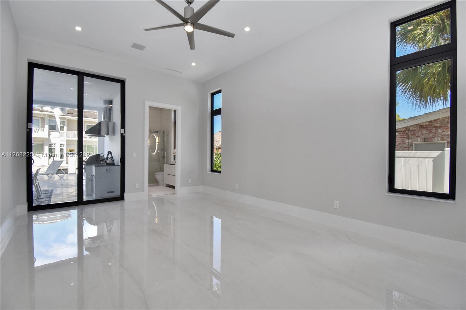 805 Northeast 70th Street Boca Raton, FL 33487 - Photo 18 of 63