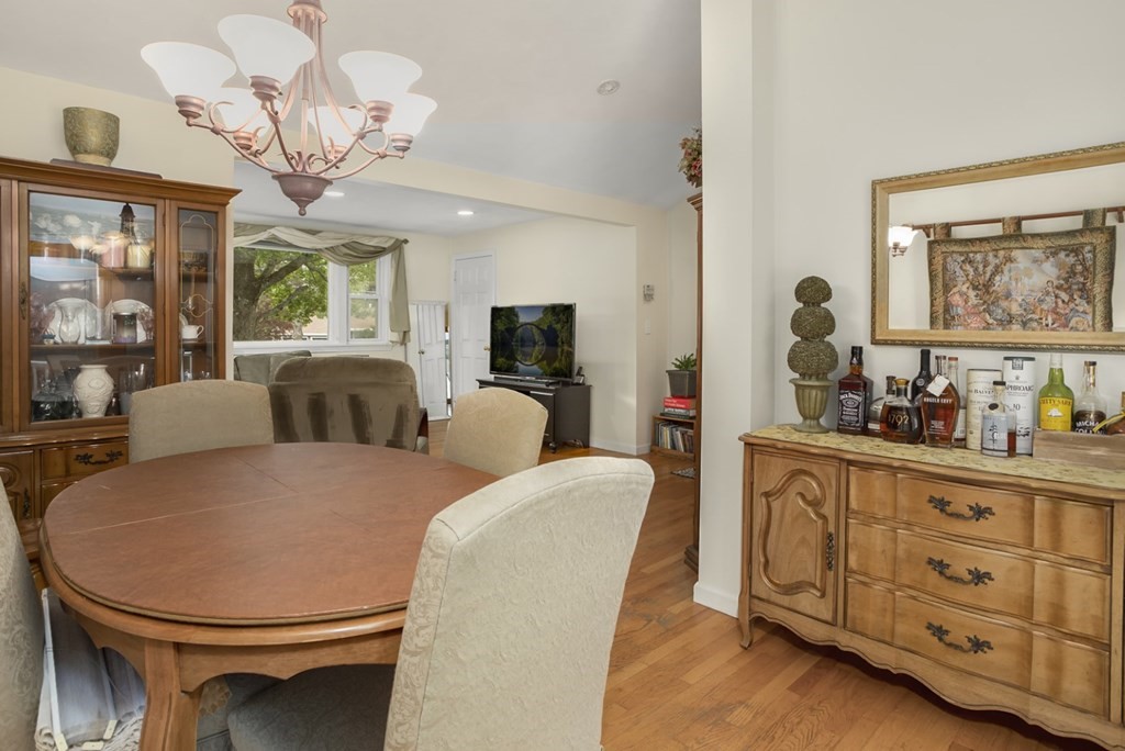 32 Herrick Road Peabody, MA 01960 - Photo 16 of 36 Gallery Image 16