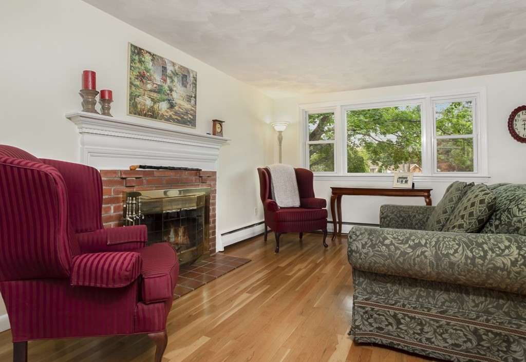 32 Herrick Road Peabody, MA 01960 - Photo 6 of 36 Gallery Image 6