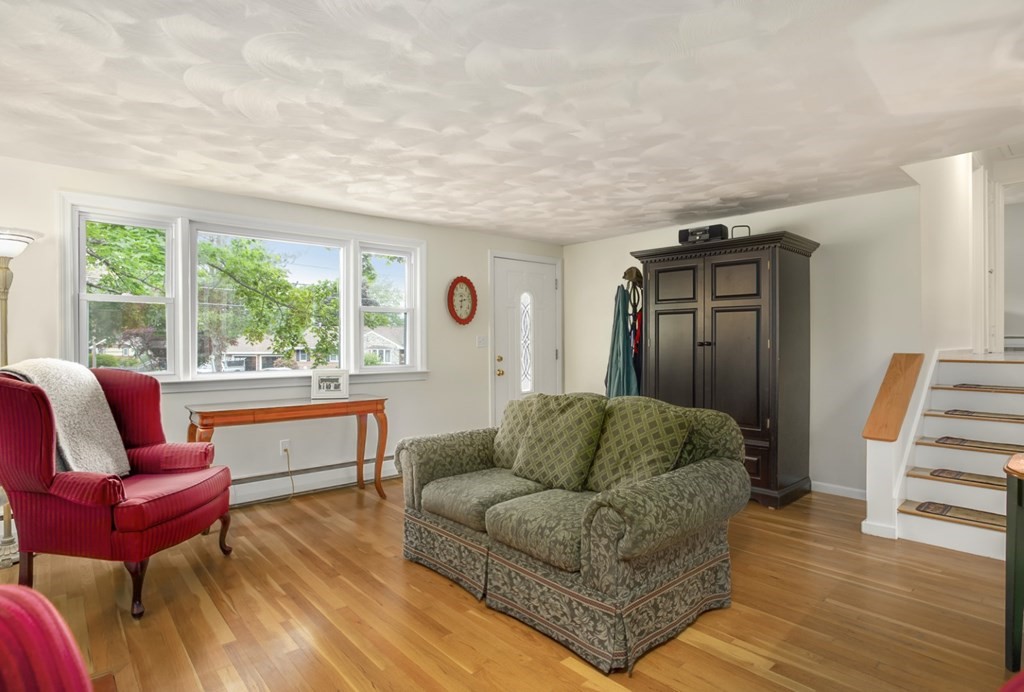 32 Herrick Road Peabody, MA 01960 - Photo 7 of 36 Gallery Image 7