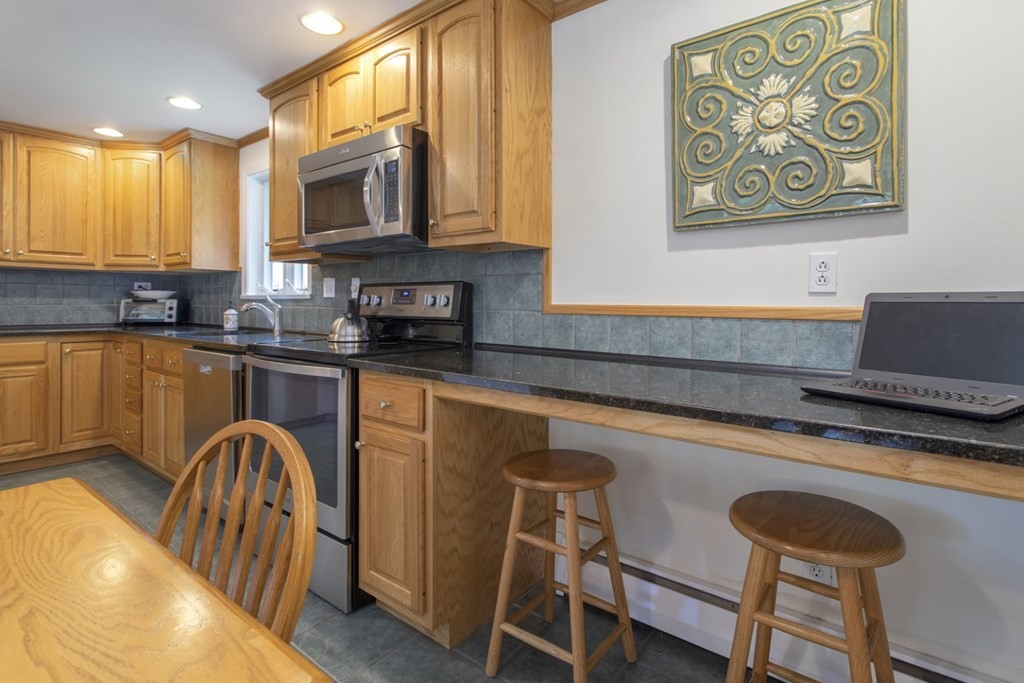 32 Herrick Road Peabody, MA 01960 - Photo 10 of 36 Gallery Image 10