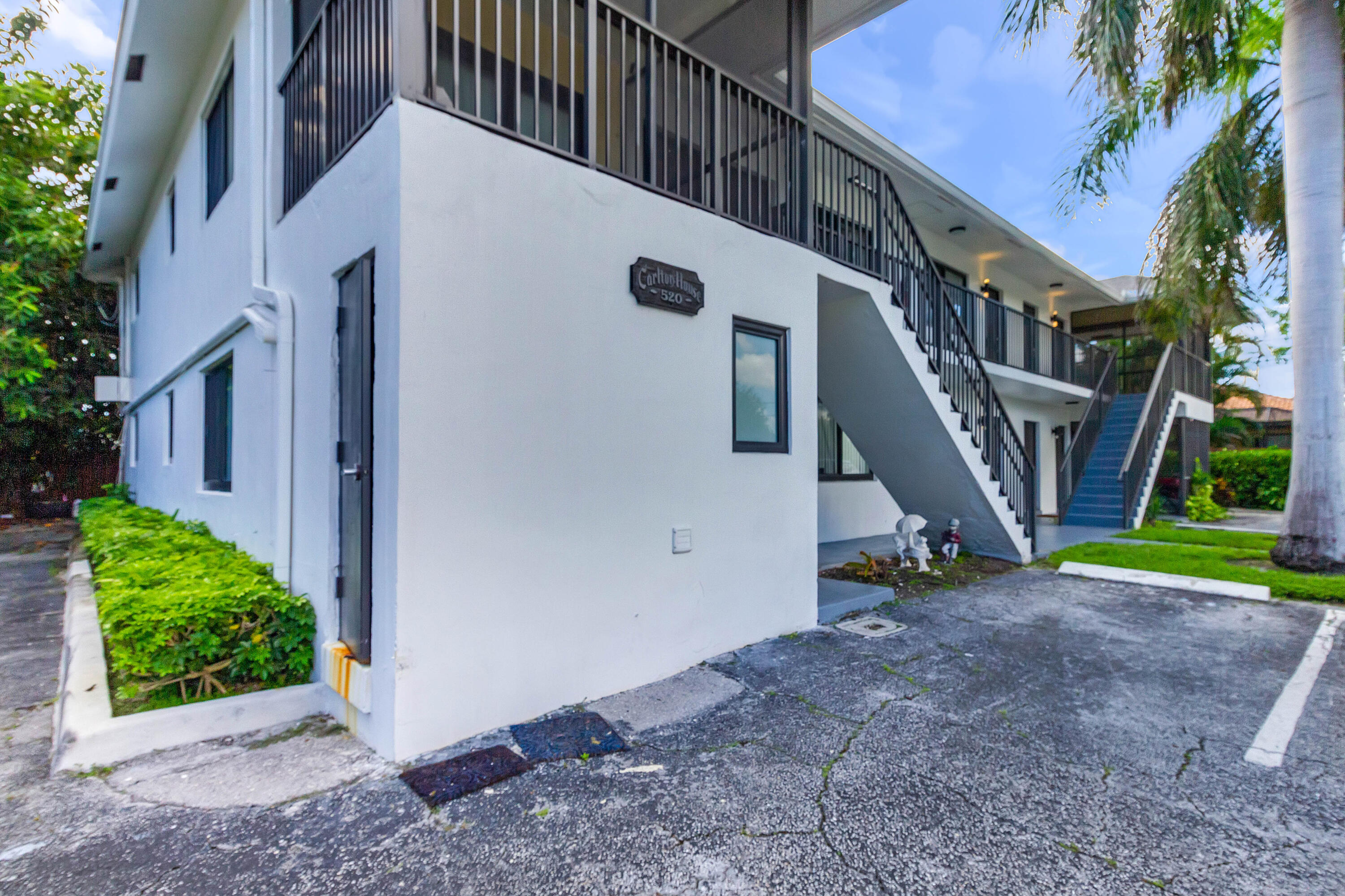 520 Northeast 45th Street, Unit 2 Boca Raton, FL 33431 - Photo 2 of 7 520NE45THSTUNIT7-2