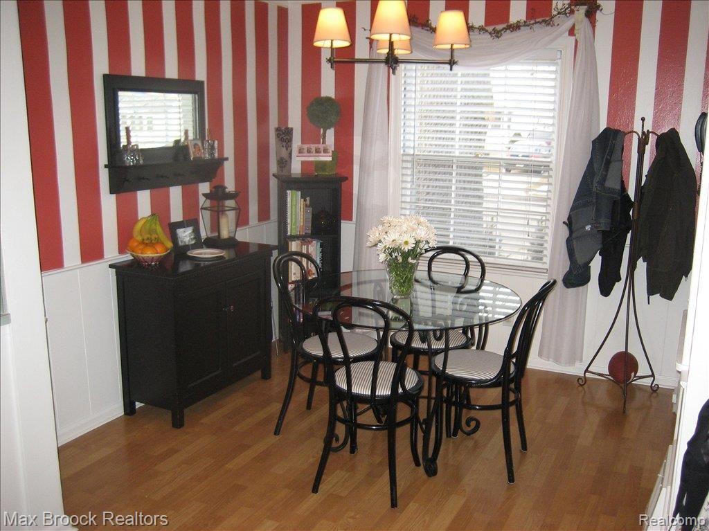 122 East Webster Road Royal Oak, MI 48073 - Photo 13 of 20 Breakfast room