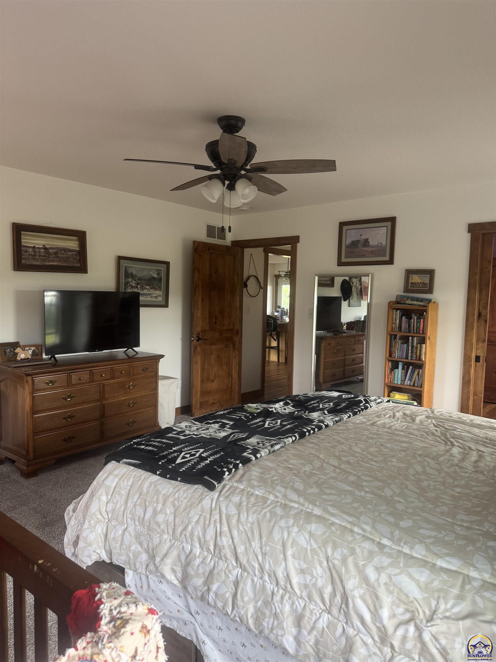 7455 Southeast Croco Road Berryton, KS 66409 - Photo 14 of 46
