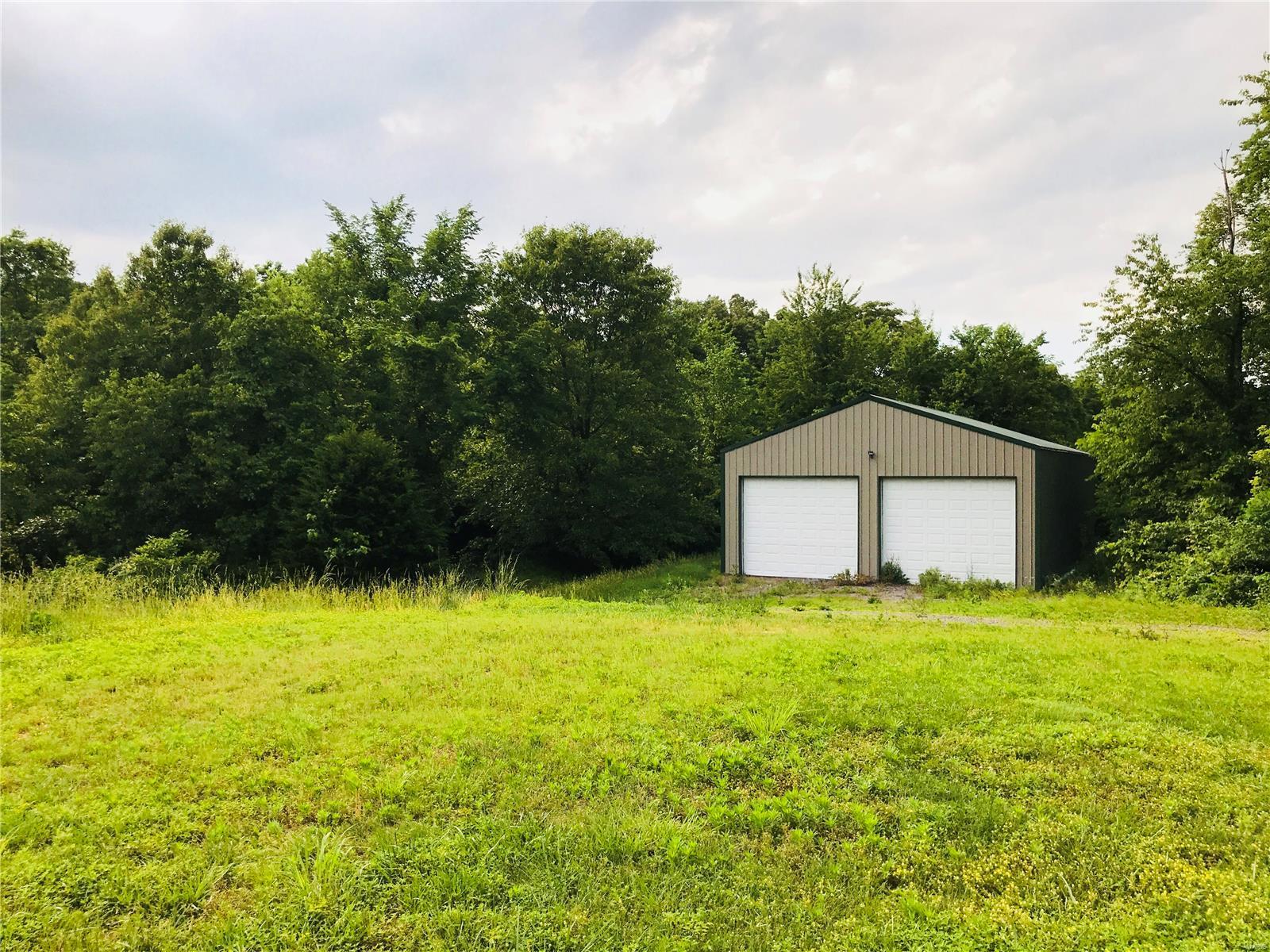 2205 Old Farm Road Millstadt, IL 62260 - Photo 4 of 12 Gallery Image 4