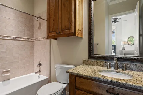 $1,195,000 | 208 Hacienda Place, Dripping Springs, TX 78620