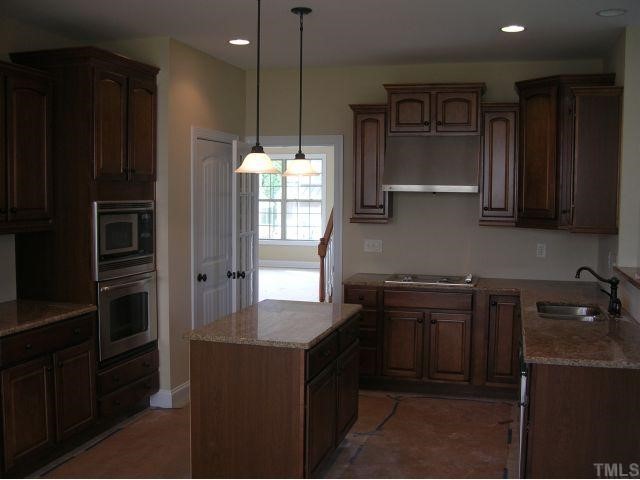 5104 Nautia Street Raleigh, NC 27606 - Photo 4 of 9