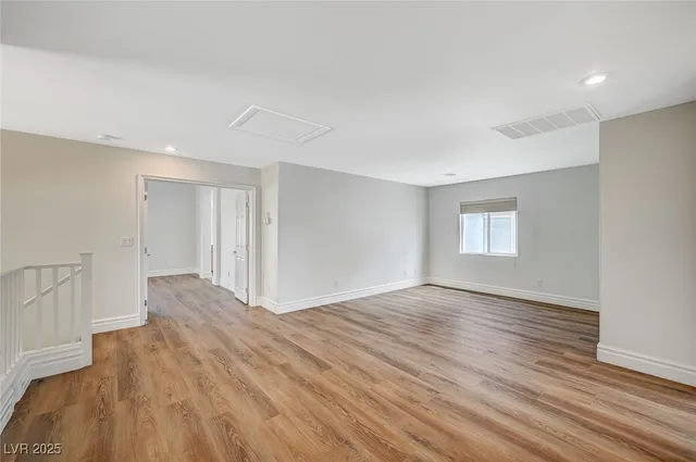 $2,270 | 9732 Kampsville Avenue, Las Vegas, NV 89148