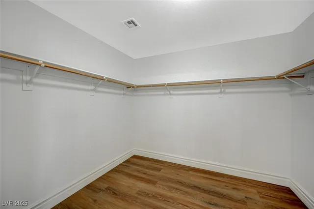 $2,270 | 9732 Kampsville Avenue, Las Vegas, NV 89148