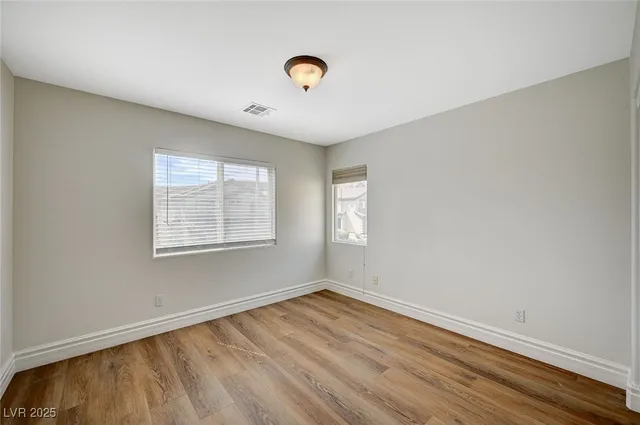 $2,270 | 9732 Kampsville Avenue, Las Vegas, NV 89148