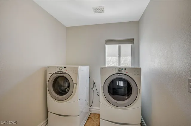 $2,270 | 9732 Kampsville Avenue, Las Vegas, NV 89148