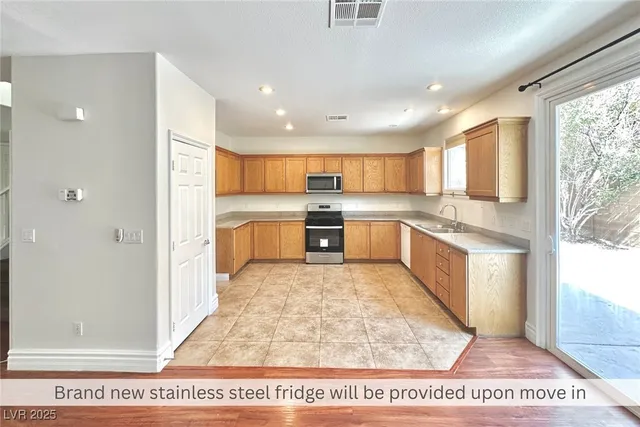 $2,270 | 9732 Kampsville Avenue, Las Vegas, NV 89148