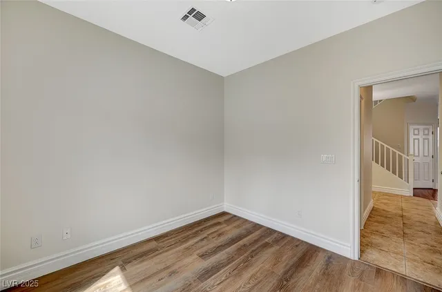 $2,270 | 9732 Kampsville Avenue, Las Vegas, NV 89148