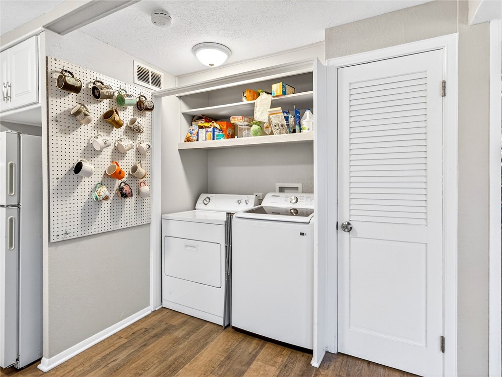 22 Mac Arthur Road Greece, NY 14615 - Photo 13 of 38